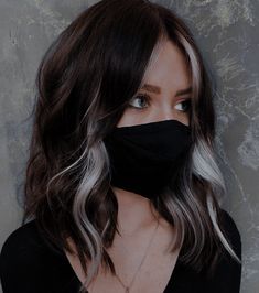 Hair Color Underneath, Peekaboo Hair, Hair Color Streaks, Hair Streaks, Hair Dye Colors, Hair Inspiration Color, Hair Inspo Color, Hair Color For Black Hair, Grey Hair