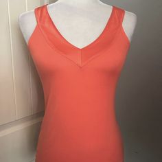 Banana Republic Soft Coral (Melon) V-Neck Silk Trimmed Sleeveless 100% Tank Xs Color: Melon (Soft Coral). Size: Xs. 100% Cotton, Trim 100% Silk. Length 24", Bust Stretches From 28" - 36", Hem Stretches From 31" - 42" Tried On. Never Worn, No Tags. Color Melon, Soft Coral, Top Banana, Soft Corals, Color Orange, Melon, Banana Republic, Coral, Womens Tops