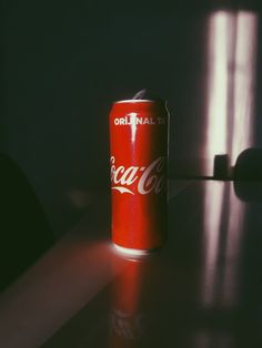 Coca cola, 90s, aesthetic, duvar kağıdı Soda Can, Coca Cola, Beverage Can, Drinks, Canning