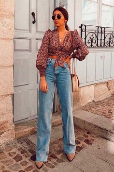 Stile Ragazza Skater, Fashion Overalls, Skater Girl Style, Wide Leg Jeans Outfit, Summer 90s, Boots 2020, Winter Trousers, Fashion Minimalist, Fashion Leggings