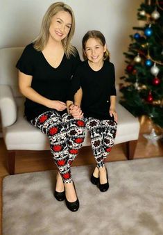 Womens Best Christmas Leggings | MomMe And More Boutique – MomMe and More Trendy Leggings, Stylish Mom