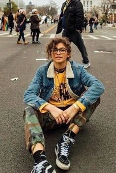 Zendaya And Jacob Elordi, Bisexual Style, Zendaya Aesthetic, Cute Tomboy Outfits, Mode Zendaya, Boyish Outfits, Boyish Style, Zendaya Outfits, Zendaya Style