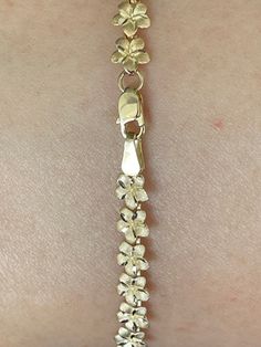 Elegant and Beautiful Hawaiian 6mm Plumeria  Flowers Lei Link Anklet 10.5 Inches in 14Kt Solid Yellow Gold  Diamond Cut on the edges of each petal. 14 Karat Solid Yellow Gold GUARANTEED, Authenticated with a 14K Stamp Made With Highest Quality Craftsmanship Solid 14K Yellow Gold Hawaiian 6mm Plumeria  Flowers Lei Link Anklet 10.5 Inches  Total Weight 7.0 grams Solid 14K Yellow Gold Plumeria Flower Width 6 Millimeters Anklet Length 10.5 Inches Total 47 Plumeria Flowers Amazing Gift For Family and Xoxo Jewelry, Plumeria Flowers, Girly Accessories, Jewelry Lookbook, Anklet Jewelry, Dream Jewelry, Pretty Jewellery, Jewelry Gift Box, Solid Yellow