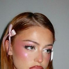 flick Pretty Pink Makeup Looks, Pink Aesthetic Makeup Looks, Sugarplum Fairy Makeup, Pink Blush Makeup Looks, Pink Lips Makeup Look, Highlight Makeup Look, Fairy Lips, Pink Highlighter Makeup, Pink Fairy Makeup