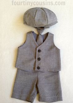 :: Heather Gray Toddler Boy Suit :: This timeless boys suit in heather gray creates a classic look for a tiny ring bearer and also makes a great photo prop or portrait outfit for any dapper infant or toddler. This listing is for the whole outfit shown in the first photo including one 8 panel newsboy hat fully lined with 100% Kona cotton and featuring hidden elastic in back for a snug fit with room for growth, one fully lined vest with a straight cut bottom and solid 100% cotton back featuring th Ring Bearer Hats, Ring Bearer Outfit Grey, Newsboy Outfit, Baby Wedding Outfit, Ryn Frank, Gray Outfit, Toddler Suits, Outfit Baby Boy