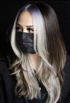 Black And Blonde Contrast Hair, Blonde Halo Hair Color With Brown, Black And Blonde Hair Ideas, Silver And Black Hair, Black And Blonde Hair, Dark Ombre Hair, Blonde Highlights On Dark Hair, Blonde Hair Ideas