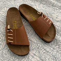 Gorgeous And Unique Vintage Find. These Beautiful Birkenstock Papillio From The Early 2000’s Show Just How Much Quality And Longevity A Birkenstock Can Have. Size 41 Ladies 10 New Never Worn. Brown Birkenstock, Patchwork Birkenstocks, Brown Lace-up Sandals With Leather Sole, Oiled Leather Birkenstocks, Brown Sandals With Cork-bed Midsoles And Round Toe, Birkenstock Mayari Brown, Early 2000/, Birkenstock Brown, Early 2000’s