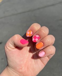 Short Nails Ideas Colorful, Simple June Nails, Pink And Orange Checkered Nails, Nail Different Colors, Summer Checkered Nails, Colorful Short Nails, Color Block Nails, Retro Nails