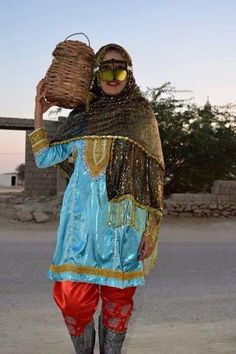 Iran Cultural Clothing, Afghan Chapan Women, Iranian Women Life Freedom, Iran Women Freedom, Afghan Attan Dance, Asian Traditional Clothes, Persian People, Visit Iran, Craft Work For Kids