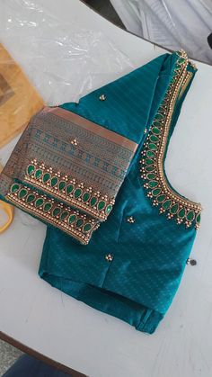 #aaron #aariworkblouse #embroidery #greencoloraari #blueberry #fashion #crochet Blue Color Blouse Designs, Blueberry Fashion, Blouse Aari Work Design, Pregnant Blouse, Aari Blouse Design, Simple Aari Work Blouse Design, Gold Blouse Designs, Basic Blouse Designs