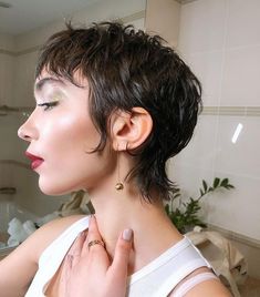 Ouai Hair, Hair Paste, Celebrity Haircuts, Rowan Blanchard, Celebrity Hair, Popular Haircuts, Celebrity Hair Stylist