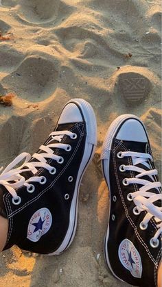 Neves vibes in 2022 | Converse shoes, Aesthetic shoes, Nice shoes Boty Converse, Zapatillas All Star, Converse Noir, Estilo Converse, Converse Collection, Mode Converse