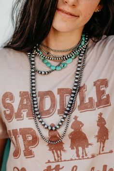 Layering Turquoise Necklaces, Country Concert Jewelry, Boho Jewlery, Western Ideas, Graphic Clothes, Buckle Bunny, Boho Wear