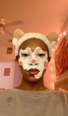 Cute clown makeup Sweet Clown Makeup, Light Clown Makeup, Cute Pink Clown Makeup, Cute Colorful Clown Makeup, Clown Makeup Happy, Valentine’s Day Clown Makeup, Half Face Makeup, Cute Clown Makeup, Joker Clown