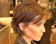 Popular Short Hairstyles, Healthy People, Beauty Videos, Hair Dos, Layered Hair, Short Hairstyles, Short Hair Cuts, New Hair, Hair Inspo