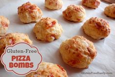 Gluten-Free Pizza Bombs! Pizza Bomb, Glutenfri Baking, Pizza Roll Recipe, Pain Sans Gluten, Gluten Free Appetizers, Gluten Free Pizza, Pizza Rolls, Gluten Free Eating, Gluten Free Treats