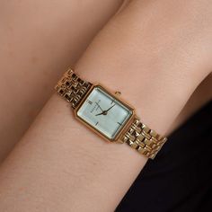 Unique Gold Watch, Classy Gold Watch Women, Women’s Gold Watch, Vintage Watch Aesthetic, Rosefield Octagon, Minimalist Accessories Jewellery, Gold Watches For Women, Rosefield Watch, Elegant Watches Women