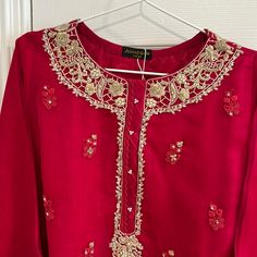 Beautiful Organza Shirt With Dubka And Thread Work. Measurements In Inches: Chest:21.5” Length:42 Pink Long Sleeve Tops For Eid, Long Sleeve Pink Top For Eid, Long Sleeve Tops With Dabka Work For Wedding, Fitted Long Sleeve Tops With Dabka Work, Red Long Sleeve Tops For Eid, Fitted Long Sleeve Tops For Eid, Illusion Wedding Gown, Vintage White Lace Dress, Daisy Print Dress