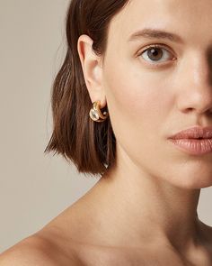 Minimalist Metal Clip-on Earrings, Trendy Hoop Clip-on Earrings, Elegant Crystal Clip-on Earrings, Chic Cubic Zirconia Hoop Earrings, Chic Hoop Earrings With Cubic Zirconia, Trendy Drop Crystal Earrings, Trendy Hoop Earrings With Cubic Zirconia, Crystal Drop Clip-on Earrings, Small Hoop Cubic Zirconia Crystal Earrings