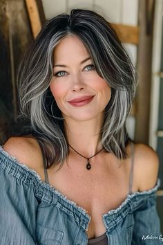 Highlight Grey, Gorgeous Gray Hair, Beautiful Gray Hair, Hairstyles For Women Over 50, Natural Gray Hair, Blending Gray Hair, Gray Hair Highlights