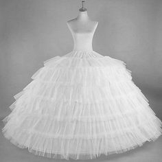 Petticoat For Wedding Dress, White Quinceanera Dresses, Wedding Dress Petticoat, Hoop Petticoat, Hoop Dress, Tule Rok, Gonna In Tulle, Tulle Underskirt, White Ball Gowns