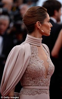 Exquisite: Cheryl held her head high in the glamorous dress which also featured high detai...Cheryl Fernandez-Versini cuts a truly glamorous figure as she shows off her cleavage and toned legs in stunning pink gown at Irrational Man premiere in Cannes Dazzling Dresses, Cheryl Fernandez Versini, डिजाइनर कपड़े, Glamorous Dress, Robes Glamour, Cape Designs, Glamorous Dresses, Pink Gowns, Floral Dresses