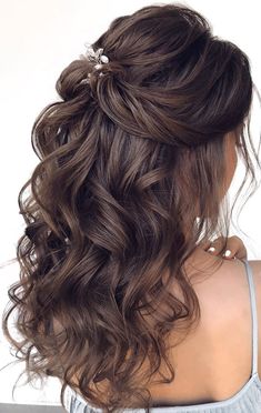 Prom Details, Twisted Hair, Classic Updo, Mother Of The Bride Hair, Simple Wedding Hairstyles