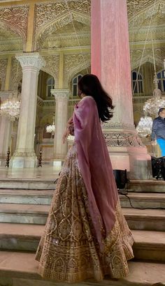 South Asian Aesthetic, Asian Aesthetic, Desi Wedding Dresses, Queen Aesthetic, Fashion Indian, Desi Aesthetic, Bridal Dress Fashion, Best Poses For Pictures, Quick Outfits