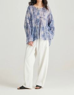 Features: Item: Linen Shirt Gender: Women Material: Linen,Ramin Season: Summer  Color: Blue Size: M Size Length(cm) Sleeve Brust(cm) (cm) M 94 81 124 / Spring Oversized Bleached Top, Spring Bleached Oversized Tops, Casual Shirt With Natural Dye And Relaxed Fit, Casual Blue Tops With Natural Dye, Long Sleeve Tops In Natural Dye With Relaxed Fit, Casual Long Sleeve Tops With Natural Dye, Relaxed Fit Tie Dye Washed Tops, Casual Cotton Shirt With Natural Dye, Relaxed Fit Long Sleeve Top With Natural Dye