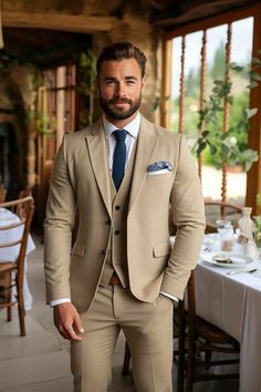 Money Clothes, Stylish Mens Suits, Black Suit Men, Suits Men Business, Formal Men Outfit, Men Fashion Casual Shirts, Dress Suits For Men, Designer Suits For Men