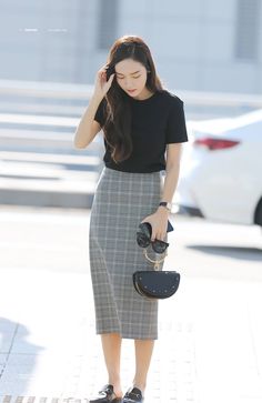 Snsd Airport Fashion, Look Office, Rock Outfit, Jessica Jung, Elegante Casual, Korean Fashion Trends