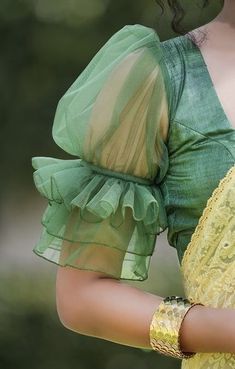 https://myfashioncorners.blogspot.com/2023/08/unique-blouse-design.html Trending Blouse, Netted Blouse Designs, New Saree Blouse Designs, Traditional Blouse Designs, Latest Model Blouse Designs, Fashionable Saree Blouse Designs, Blouse Design Images, New Blouse Designs