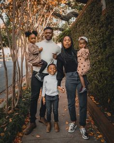 Trendy Family Photo Outfits, Family Photo Outfits Black, Family Fall Photoshoot, Family Shoes, Family Photo Outfits Winter, Family Photo Outfit Ideas, About My Family, Fam Photos