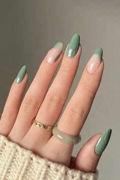 #nails #green #inspiration #art #almond #french #instagram #picoftheday #pinterest #like #nailart #naildesign #design #follow Nail Shape Chart, Round Nail Designs, Short Round Nails, Nail Growth Tips, Manicure Nail Designs, French Tip Nail Designs, Kids Animals, Green Nail Designs, Cute Nails For Fall