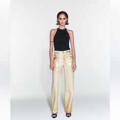 Metallic Mid-Rise Pants With Belt Loops. Five Pockets. Front Zip And Button Closure.New With Tags Gold Trousers, Zara Wide Leg Jeans, Metallic Trousers, Zara Denim Jeans, Gold Jeans, Zara Gold, Boy Boy, Boys Fits, Shirt Tucked In