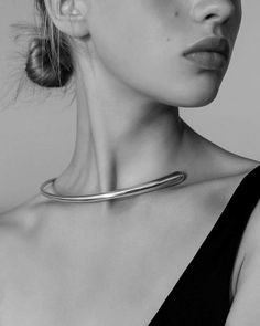 Minimal Style Outfits, Neck Ring, Bold Necklace, Silver Jewelry Necklace, Georg Jensen, Organic Form, Minimal Fashion