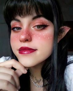 Mushroom Elf Makeup, Strawberry Make Up Look, Christmas Fairy Makeup, Christmas Elf Makeup Looks, Mushroom Makeup Looks, Elf Makeup Christmas, Elf Makeup Looks Christmas, Mushroom Fairy Makeup, Strawberry Makeup Look