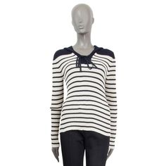 100% authentic Christian Dior Resort 2022 striped Mariniere sweater in navy and white cotton (100%). Unlined and stretchy. Features cotton straps on the front collar and typical monogram sailor flap on the back. Unworn and in excellent condition. Measurements Tag Size 40 Size M Shoulder Width 43cm (16.8in) Bust 66cm (25.7in) to 112cm (43.7in) Waist 60cm (23.4in) to 100cm (39in) Hips 62cm (24.2in) to 108cm (42.1in) Length 67cm (26.1in) Side Seam Length 42cm (16.4in) Sleeve Length 70cm (27.3in) Al Dior Ribbon, Ribbon Sweater, Fall Fashion Skirts, Fashion Skirts, Stripe Sweater, Fall Fashion, Christian Dior, Navy And White, Sweater Outfits