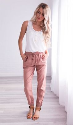 Monterey Linen Pant | Jane Linen Pant, Fun Pants, Summer Pants, Pink Pants, Mode Inspiration, Womens Casual Outfits, Linen Pants