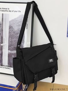 BagForLove - Square Bag with Letter Patch and Release Buckle Decoration Black School Bags, Stylish School Bags, My Style Bags, Side Bags, Pretty Bags, Messenger Bag Men, Bag Light, Shoulder Messenger Bag, Cute Bags