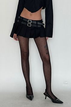 pleated micro skirt, pleated mini skirt, y2k skirt, y2k micro skirt, y2k outfit, double belt skirt E Girl Clothes, Belt Skirt, Double Belt, Y2k Skirt, Micro Skirt, Skirt Y2k, Skirt Pleated, E Girl, Skirt Belt