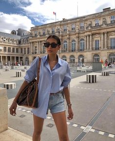 Tourist Outfit, Jean Short Outfits, Denim Shorts Outfit, Looks Pinterest, Europe Outfits, Outfit Primavera, Fashion Weeks, Summer Fashion Outfits