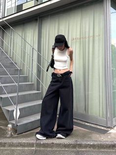 Acubi Street Style, 90s Chola, Summer Korean Outfits, Summer Vibe Aesthetic, 90s Chola Fashion, Korean Outfits Casual, Japanese Streetwear Women, Korean Streetwear Fashion, Fashion Outfits Korean