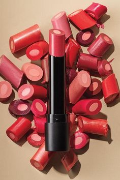 CASHMERE ESSENCE LIPCREAM. Good Housekeeping Beauty Award Winner 2022. #Makeup #Lipstick #LipCream #Lipcolor #Beauty #Avon Pout Lips, Melting Balm, Beauty Myth, Avon Christmas, Dry Body Oil, Luxury Lipstick, Avon Campaign