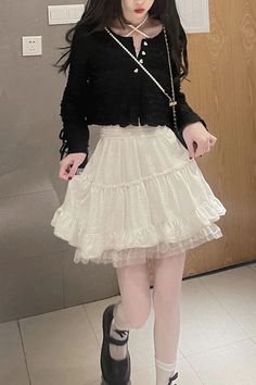 High Waist Sexy Lace Kawaii Mini Skirts – Nada Outfit Land Summer Fairycore, Kawaii Shorts, Kawaii Skirt, Short Pollera, Lace Mini Skirt, Ruffled Mini Skirt, Fairycore Clothes, Girls In Mini Skirts, Skirt For Women