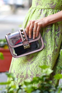 Street Peeper for Saks Valentino Clutch, Design Moda, Best Handbags, Celine Luggage Bag, Coach Swagger Bag, Arm Candy, Chanel Boy Bag