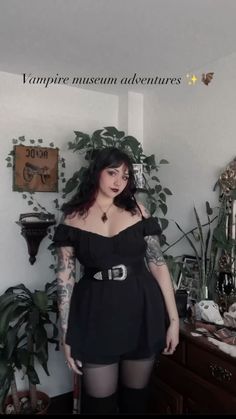 Thick Thigh Goth Outfits, Goth Club Outfit Plus Size, Dark Feminine Plus Size, Romantic Goth Outfits Plus Size, Dark Feminine Outfits Plus Size, Goth Thanksgiving Outfit, Mid Size Goth Outfits, Broad Shoulder Outfits, Goth Date Night Outfit