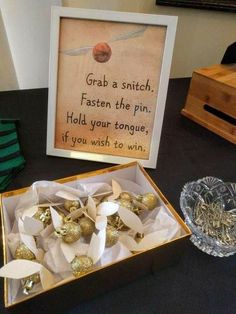 Harry Potter Baby Shower Games, Harry Potter Baby Shower Ideas, Harry Potter Motto Party, Baby Harry Potter, Harry Potter Shower, Harry Potter Bridal Shower, Harry Potter Theme Birthday, Harry Potter Halloween Party, Cumpleaños Harry Potter