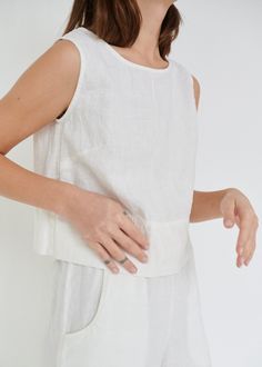 White Linen Tank Top For Spring, Spring White Linen Tank Top, White Linen Tank Top For Summer, White Sleeveless Linen Blouse, White Sleeveless Linen Top, Sleeveless White Linen Blouse, White Ramie Top For Spring, White Linen Tops For Spring, Casual White Linen Tank Top