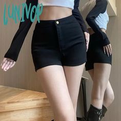 45296043655419|45296043688187|45296043720955|45296043753723 Denim Pants Fashion, New Street Style, Shorts Summer, Pant Style, Denim Pant, Black Shorts, Summer Shorts, Season Summer, Cotton Material